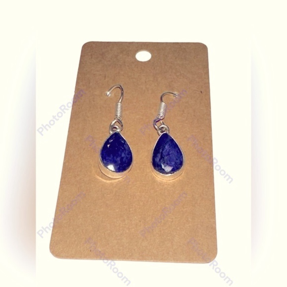 Teardrop-shaped Sapphire gemstone💙dangling earrings/sterling silver over…